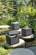 CUBE WITH CUSHION
