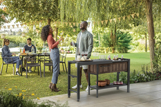 Extendable Party Table